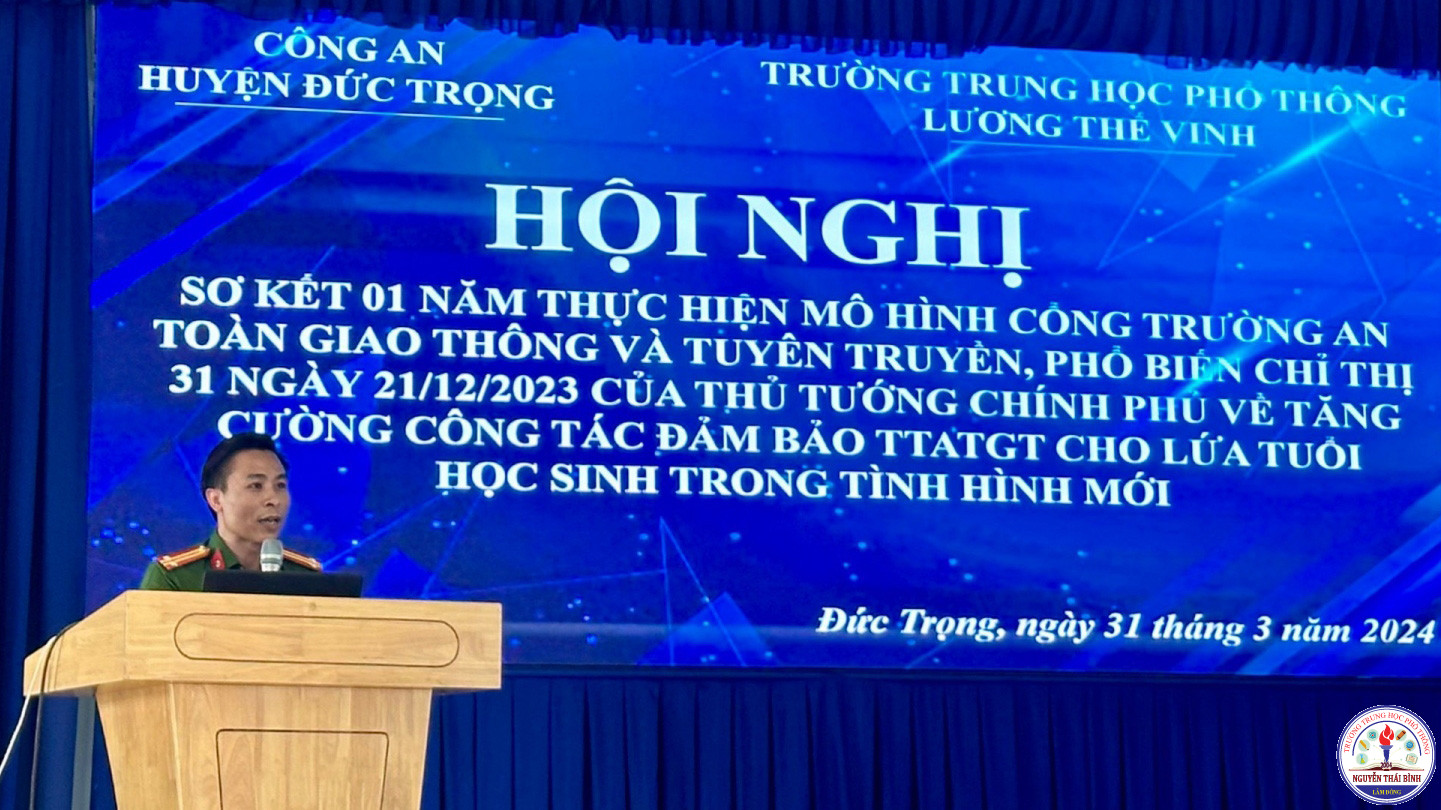 Trung tá Nguyễn Hùng Vinh - Phó Trưởng Công an huyện Đức Trọng, phát biểu khai mạc hội nghị