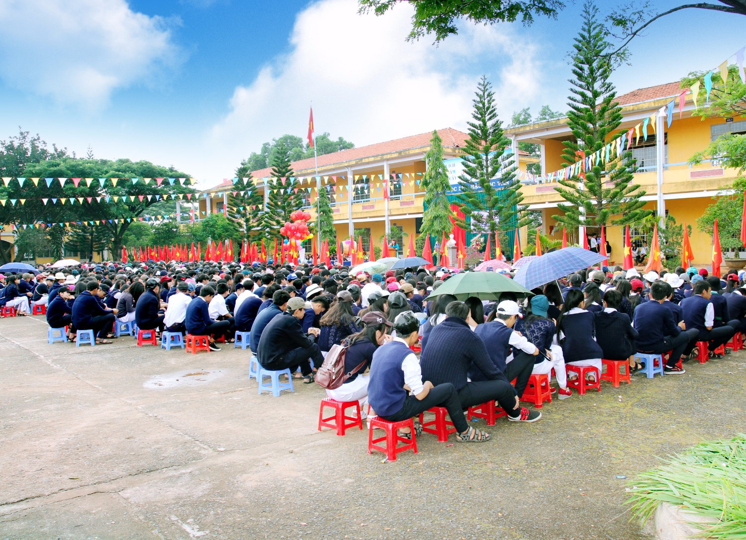 Giới thiệu về trường THPT Nguyễn Thái Bình